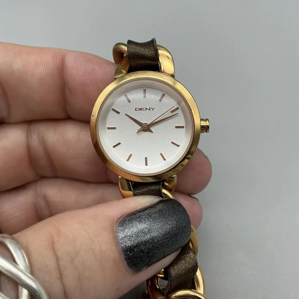 DKNY Womens Watch 26mm Gold Tone Leather Chain Bracelet New Battery 7.5